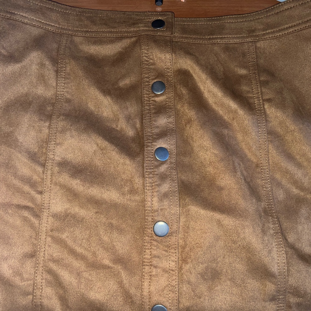 Tan mini skirt - size Xl - never worn
